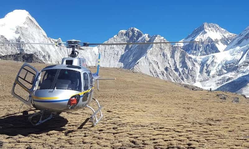Billet Excursion en hélicoptère au camp de base de l'Everest - Un forfait spécial pour une personne spéciale