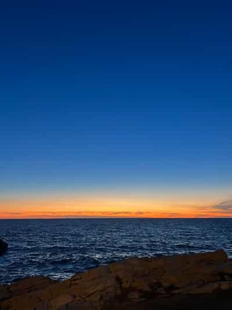 Billet Marseille : Vieux Port, Notre Dame de la Garde, Soleil Couchant