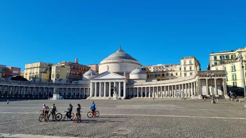 Billet Naples : Les monuments de la ville : visite guidée à pied