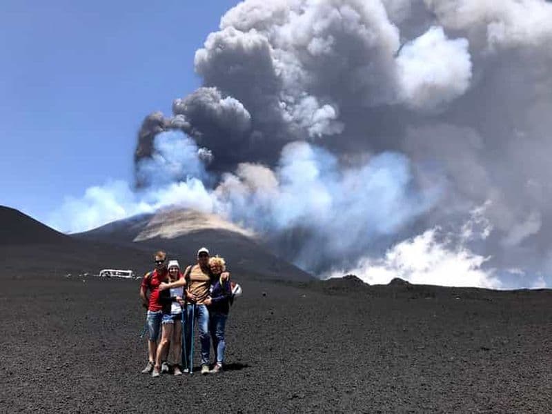 Billet Etna : Excursion matinale privée en 4x4 vers le plus grand volcan d'Europe