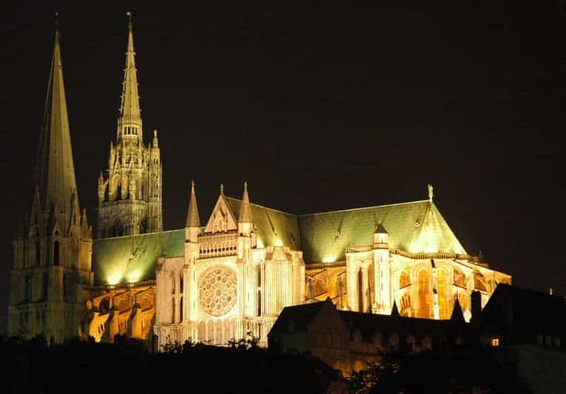 Billet Depuis Paris : visite privative de la cathédrale et de la vieille ville de Chartres