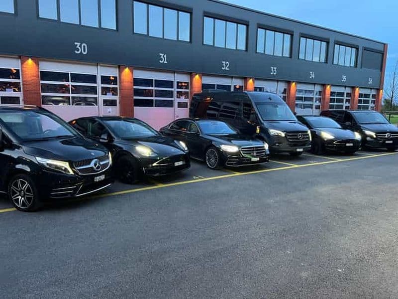 Billet Genève : Transfert privé de l'aéroport de Genève (GVA) à Verbier (Minibus)