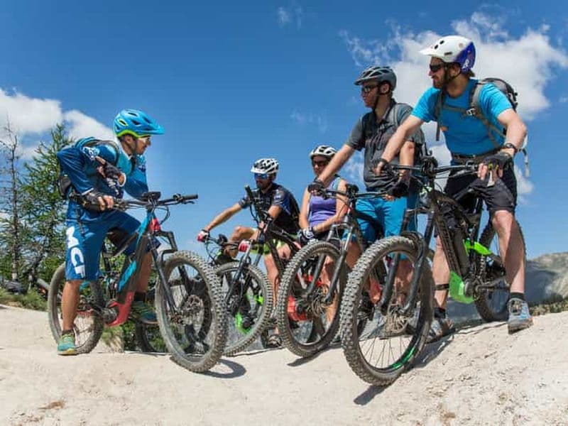 Billet Vallon-Pont-d'Arc : randonnée en VTT électrique
