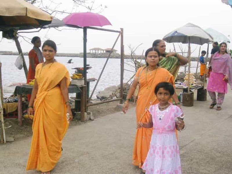 Billet Visite de la grotte d'Elephanta avec visite de Bollywood