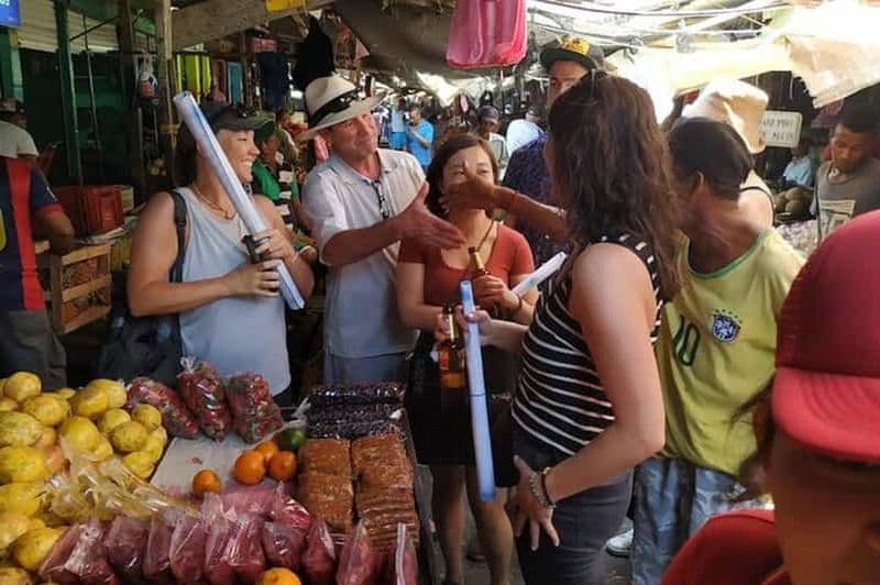 Billet Cartagena : visite à pied du marché local de Bazurto