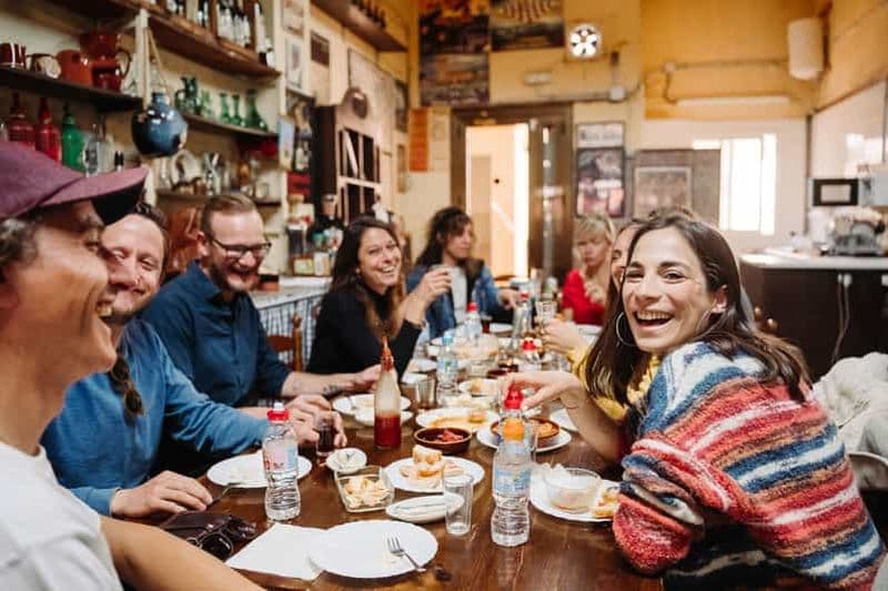 Billet Barcelone : Visite culinaire de Gracia et visite à pied de Gaudí