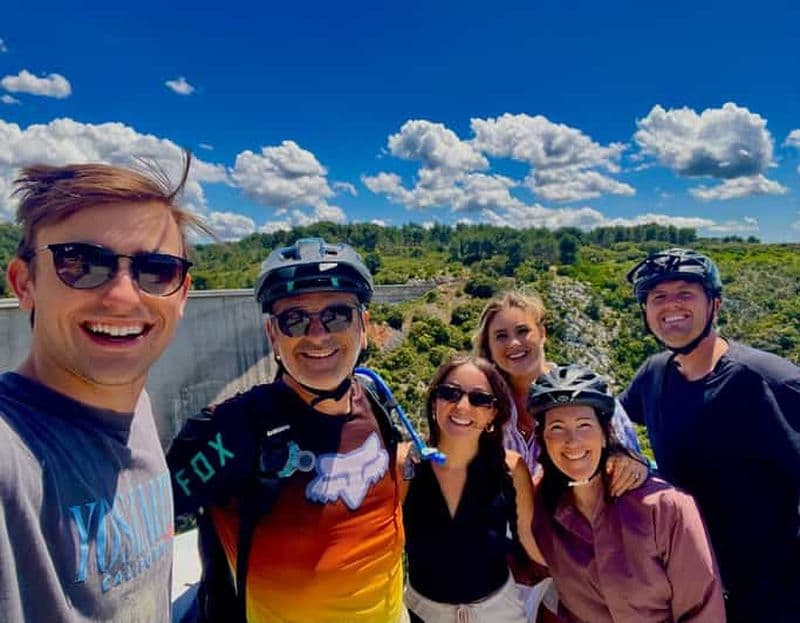 Billet Aix-en-Provence : Tour de la montagne Sainte-Victoire en E-Bike