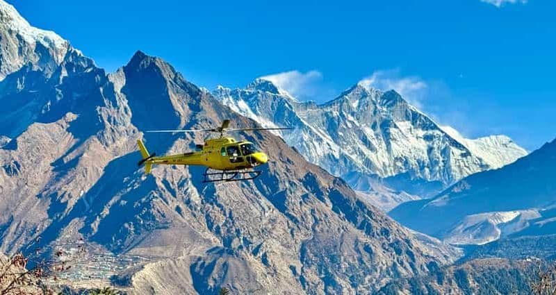 Billet Katmandou : excursion en hélicoptère au-dessus de l'Everest avec atterrissage et petit-déjeuner