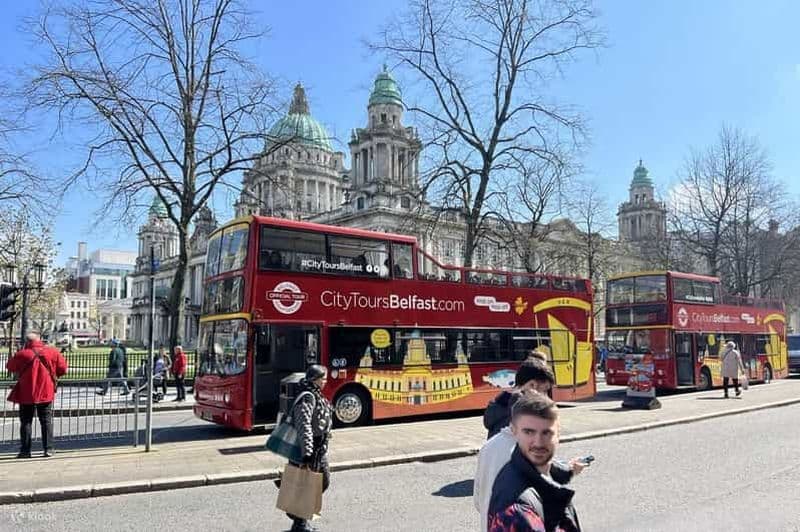 Billet Belfast : visite en bus à arrêts multiples avec guides