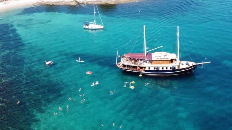 Billet Split : Croisière à la nage sur les îles Brač et Šolta (tout compris)