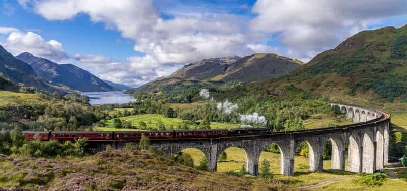 Billet Édimbourg : visite du viaduc de Glenfinnan, de Glencoe et du Loch Shiel