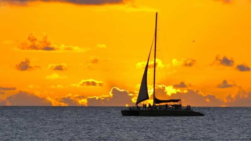 Billet Cambrils : Croisière en catamaran au coucher du soleil sur la Costa Dorada avec boissons
