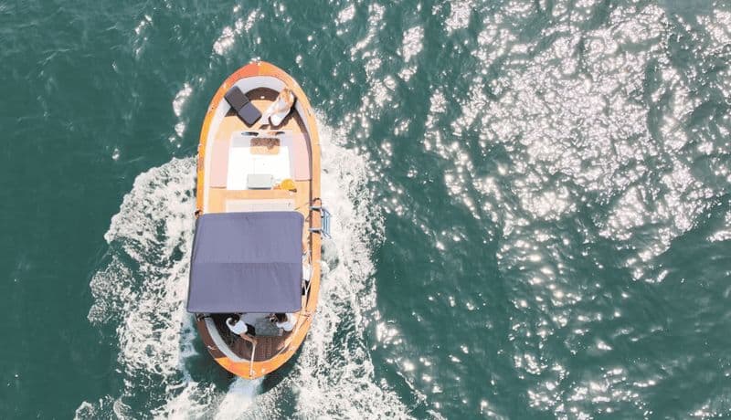 Billet Naples : Tour en bateau du Castel dell'Ovo avec plongée en apnée et apéritif