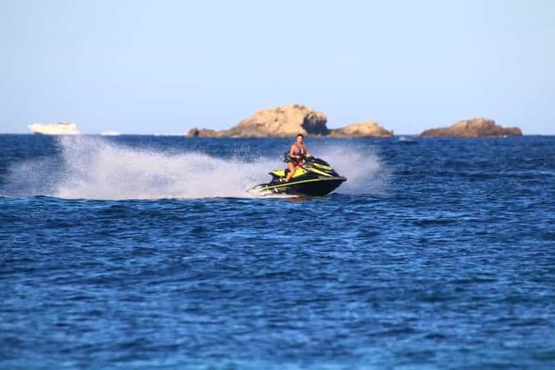 Billet Ibiza : balade en jet ski à Playa d'en Bossa