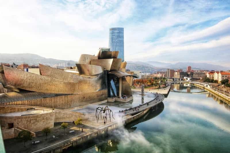 Billet Bilbao : visite guidée privée du musée Guggenheim
