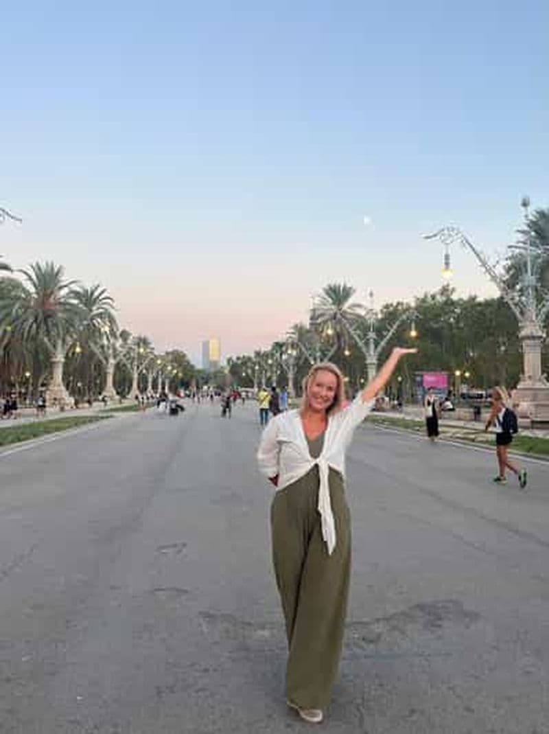 Billet Barcelone : visite privative de Poblenou, tapas et street art