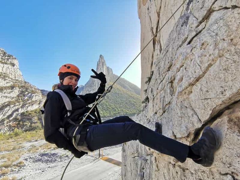 Billet Monterrey : Cours de rappel dans le parc de La Huasteca