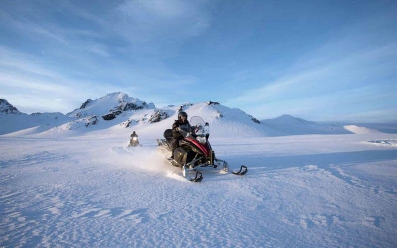 Balade en motoneige en Andorre