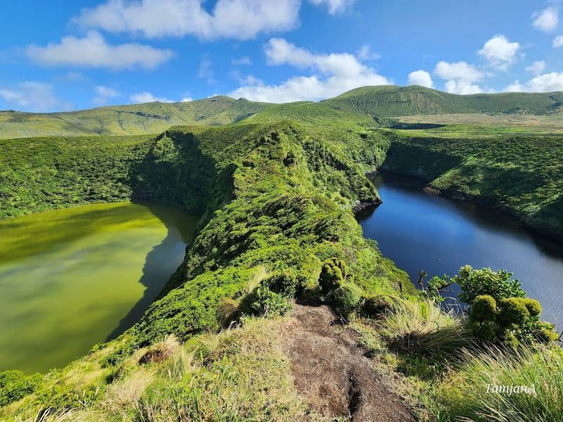 Miradouro da Caldeira Negra e da Caldeira Comprida
