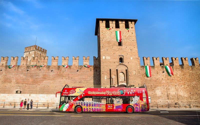 Billet City Sightseeing : Visite en bus Hop-On Hop-Off de Vérone