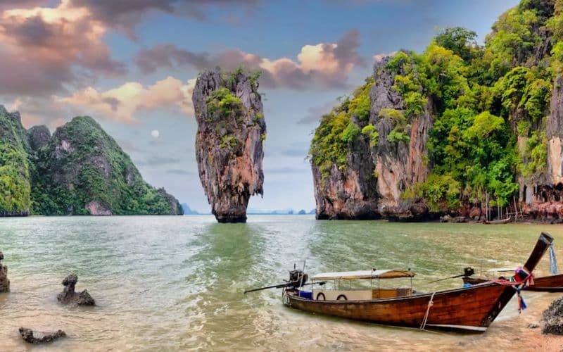 Billet En bateau à longue queue : Visite de l'île de James Bond et de la baie de Phang Nga en canoë depuis Phuket