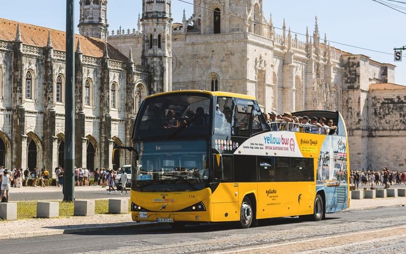 Billet Yellow Bus : visite en bus Hop-On Hop-Off de Lisbonne avec visite optionnelle en tramway et en bateau