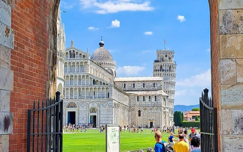 Billet Guided Walking Tour of Pisa