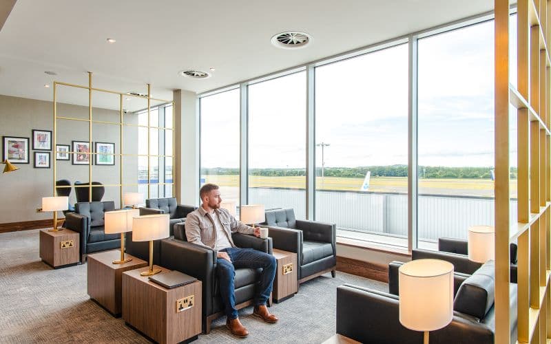 Billet Accès au hall de départ de l'aéroport d'Édimbourg Plaza Premium Lounge