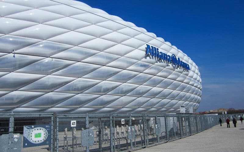Billet Visite guidée de l'Allianz Arena, du musée du FC Bayern et visite en bus
