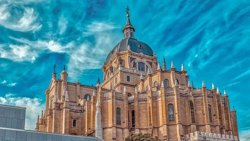Billet Visite guidée du Palais Royal et de la Cathédrale de l'Almudena à Madrid