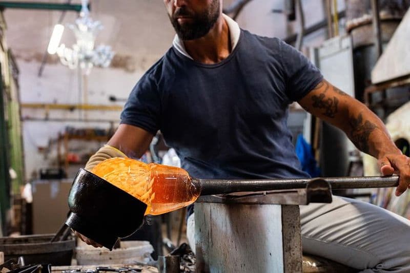 Billet Visite d'une fabrique de verre de Murano avec atelier de soufflage de verre