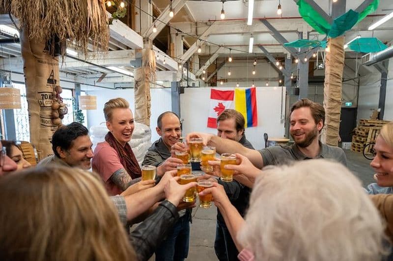 Billet Visite d'art de rue et dégustation de bière à Victoria