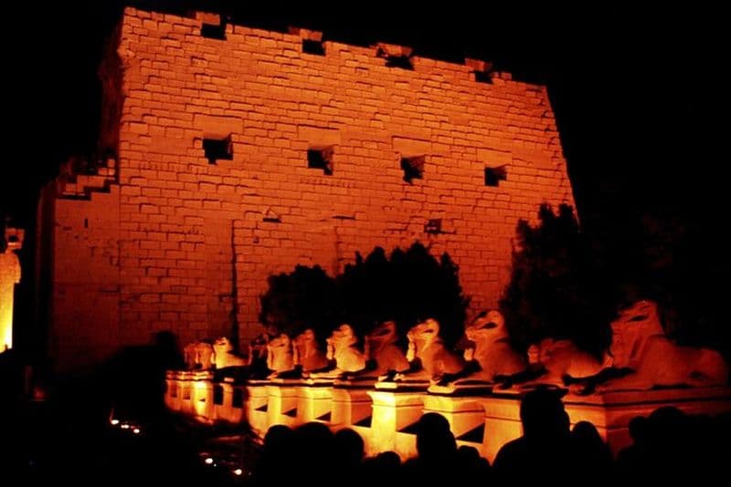 Billet Billets pour le spectacle de lumière et son au Temple de Karnak avec transferts depuis Louxor