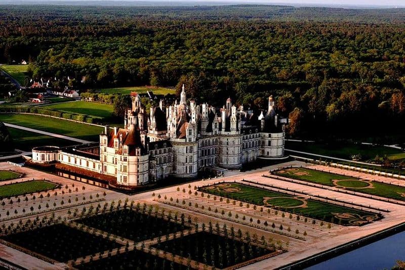 Billet Excursion privée aux châteaux de Chambord et Cheverny depuis Blois