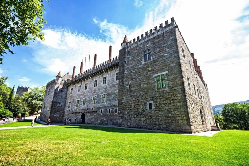 Billet Skip-the-line ticket to Paço dos Duques de Bragança in Guimarães