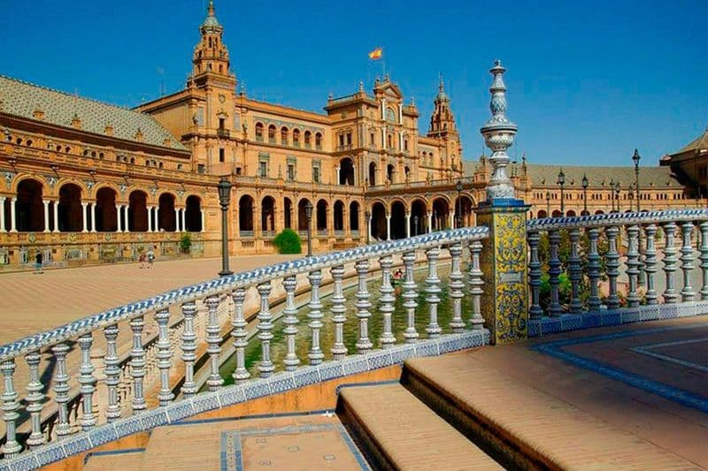 Billet Visite guidée de la ville de Séville depuis Praia da Luz et Faro