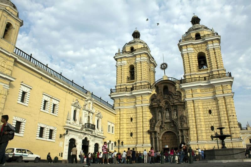 Billet Visite de Lima avec la cathédrale, l'église San Francisco et le musée Larco