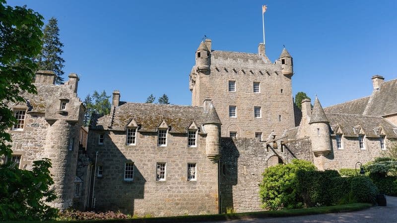 Billet Cawdor Castle entry and visit to the Cairngorms National Park