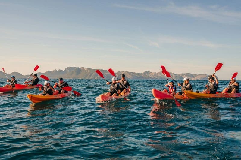 Billet Majorque multi-aventure avec kayak, saut de falaise, plongée avec tuba et plus encore