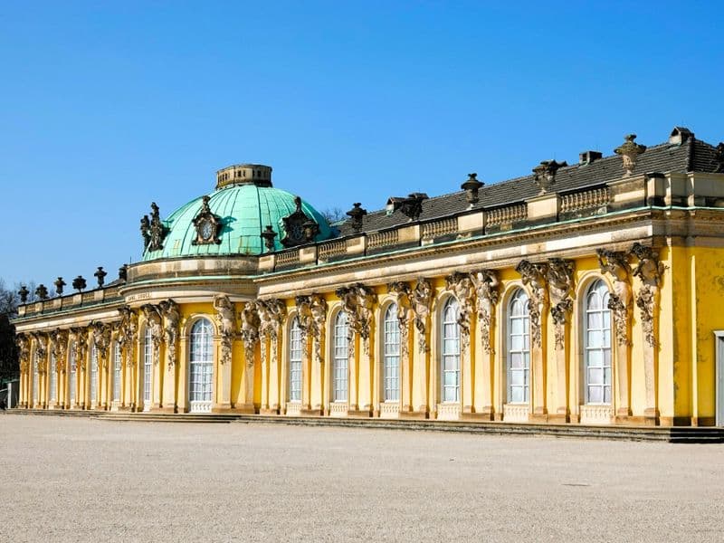 Billet City tour of Potsdam and guided tour of Sanssouci Palace from Berlin