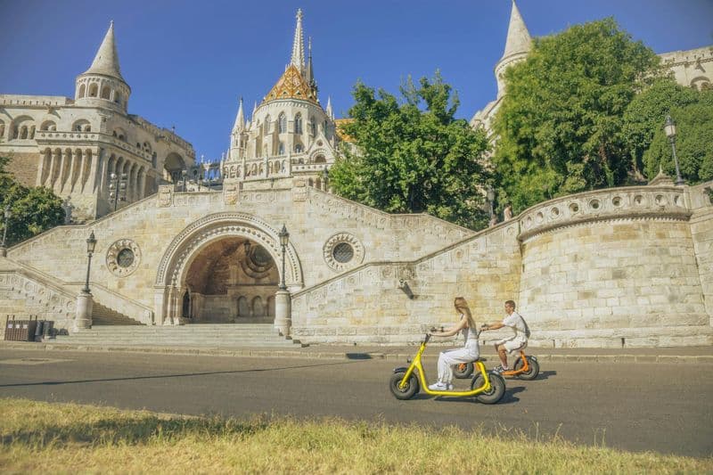 Billet Buda Castle District Tour on MonsteRoller