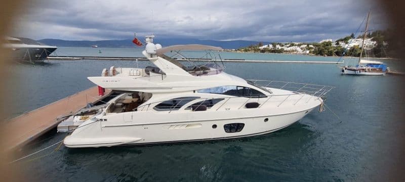 Billet Location de bateau - Azimut 55 Fly (Motorboat)