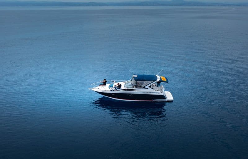 Billet Location de bateau - Régal Regal 2860 Window Express (Motorboat)