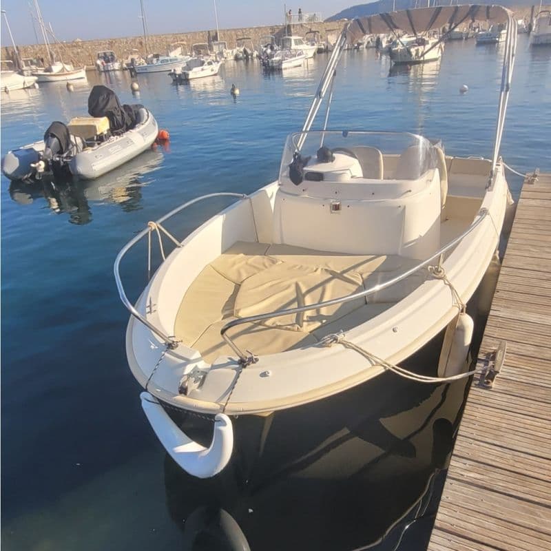 Billet Location de bateau - Jeanneau Cap Camarat 5.5 CC (Motorboat)