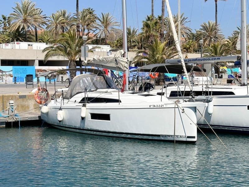 Billet Location de bateau - Bénéteau Oceanis 30.1 (Sailboat)