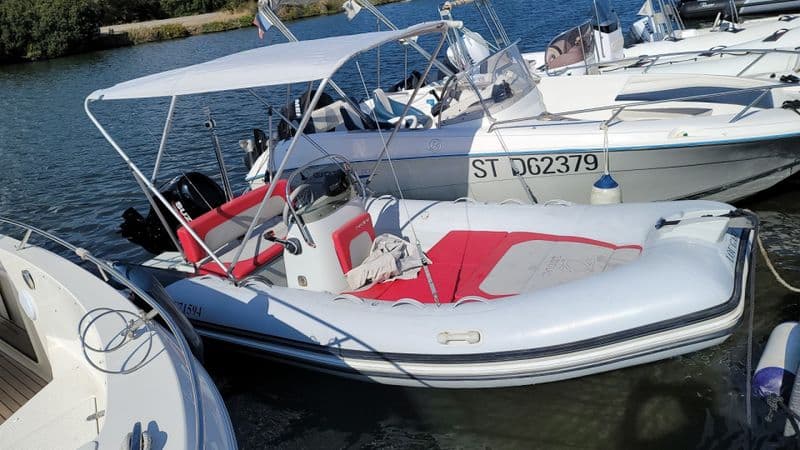 Billet Location de bateau - Zodiac Medline 500 Neo (Semi-rigid)