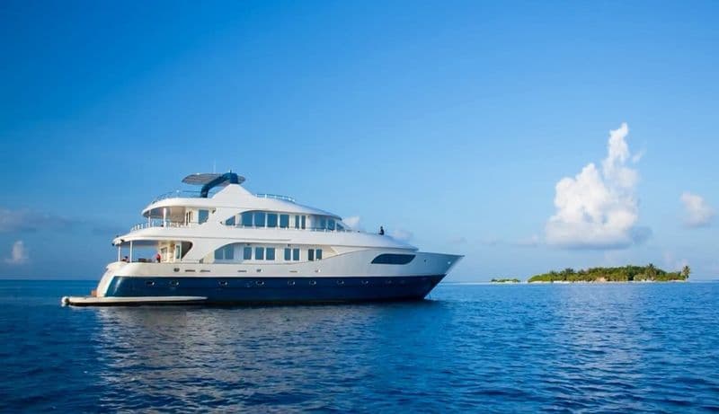 Billet Location de bateau - Custom Made MY Honors Legacy (Yacht)