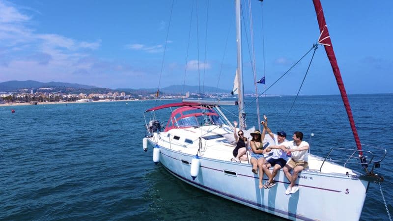 Billet Location de bateau - Bénéteau Oceanis 393 Clipper (Sailboat)