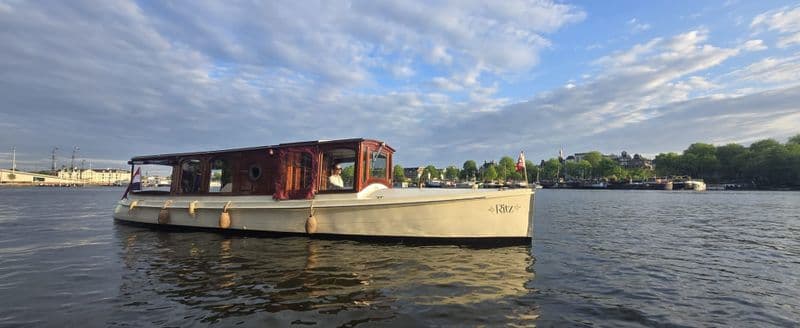 Billet Location de bateau - Custom Made Sloop (Barge)