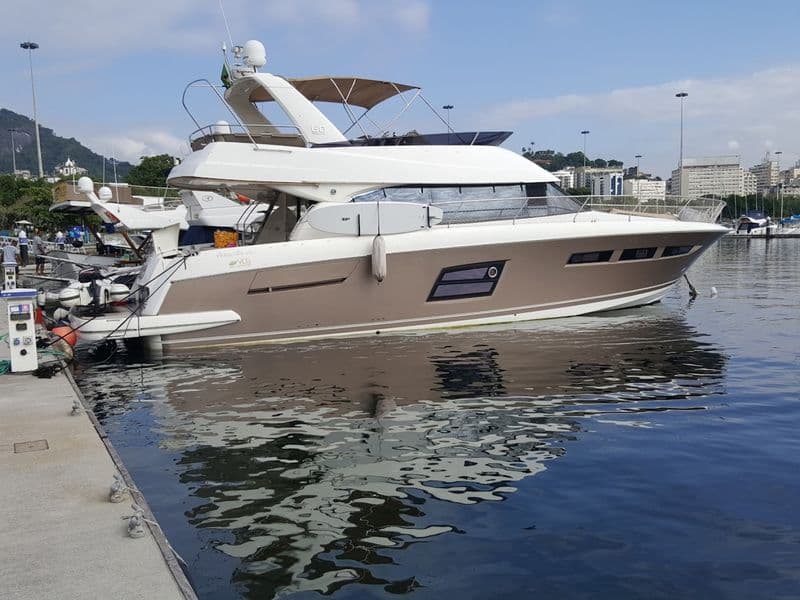 Billet Location de bateau - Prestige Yachts 60